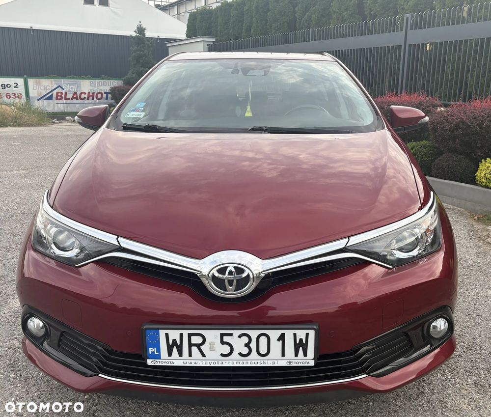 Toyota Auris 1.6 Premium - 2