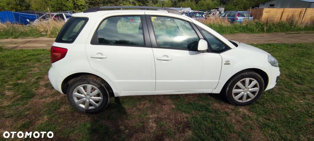 Suzuki SX4 1.6 DDiS Comfort - 6