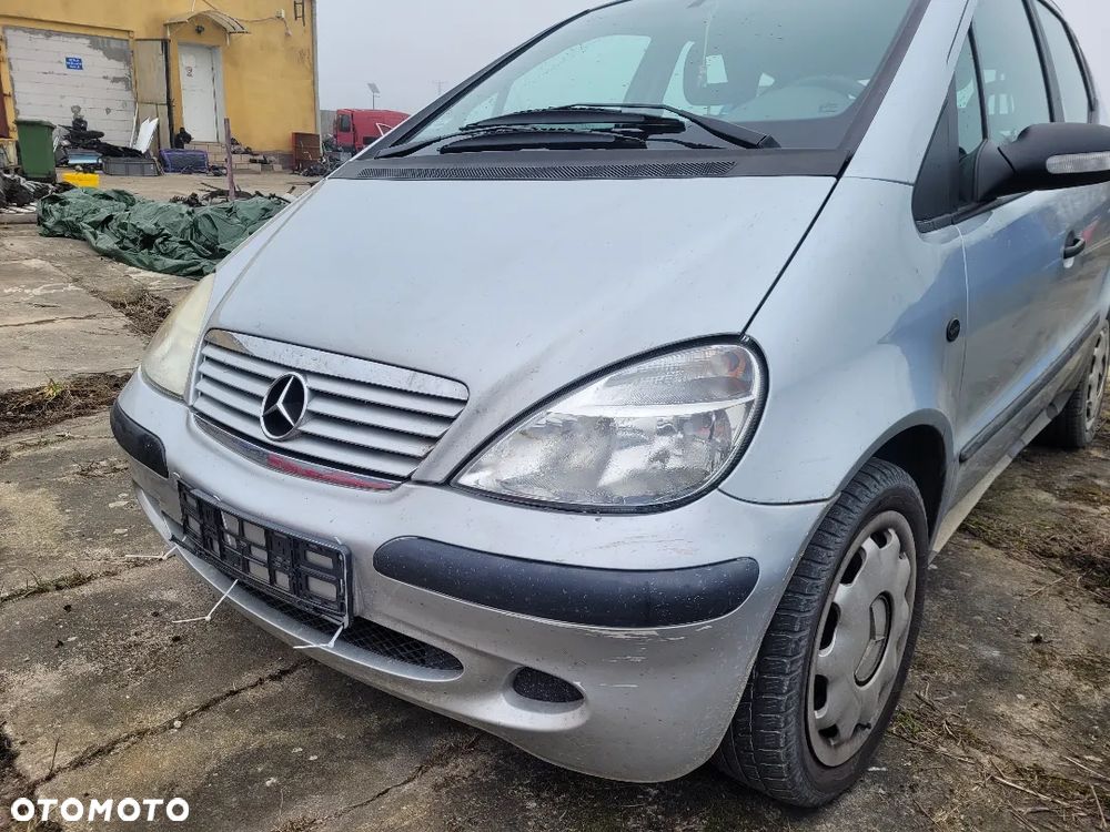 Maska grill Mercedes A Klasa W168 Lift 2003r lak. 761 - 2