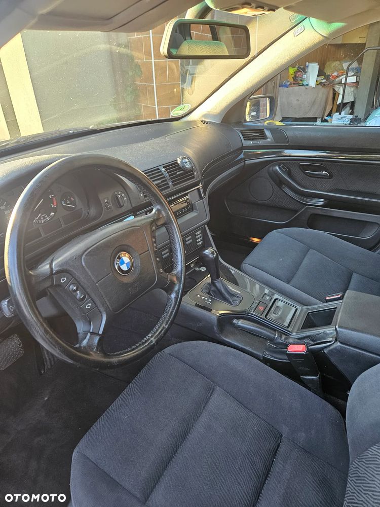 BMW Seria 5 - 17