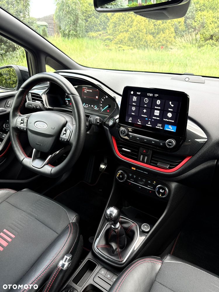 Ford Fiesta 1.0 EcoBoost S&S ST-LINE X - 11
