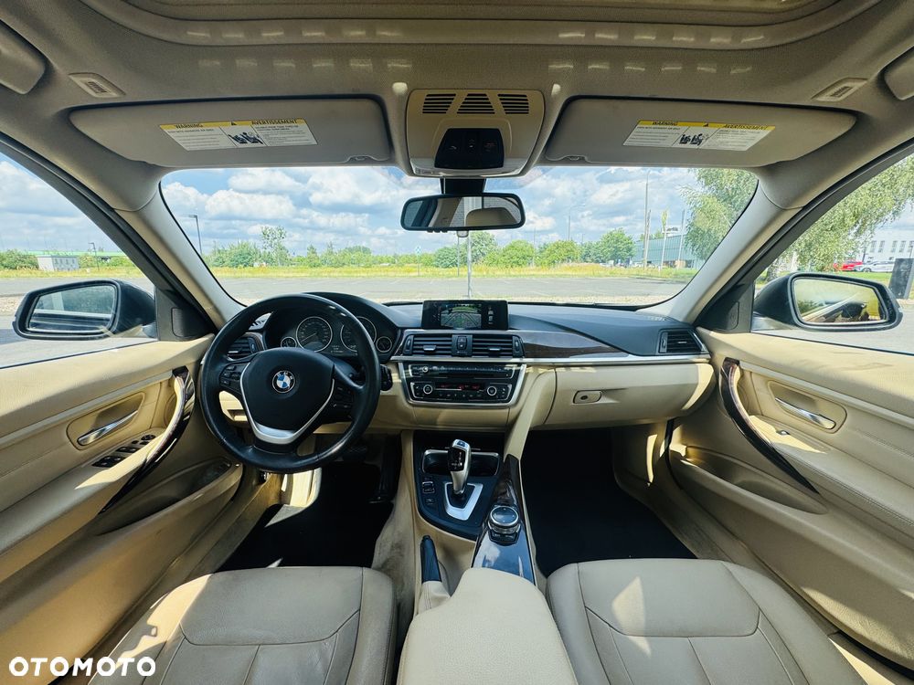 BMW Seria 3 328i xDrive Sport-Aut Luxury Line - 11