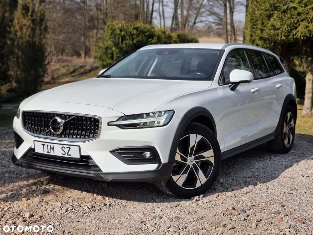 Volvo V60 Cross Country B4 D AWD Geartronic Pro - 4