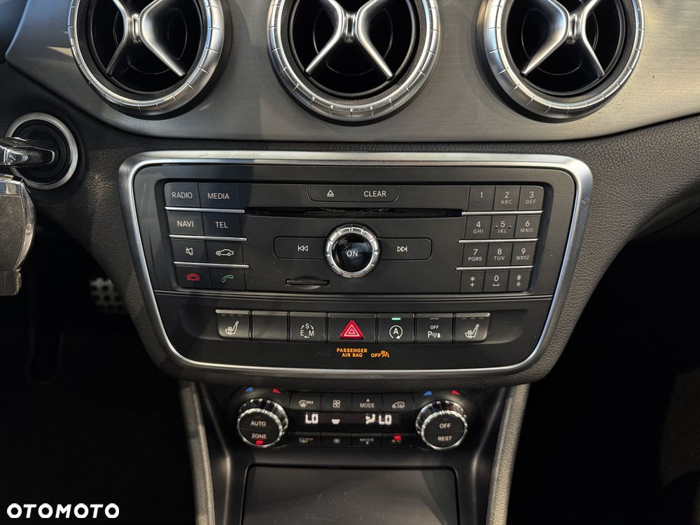 Mercedes-Benz CLA - 25