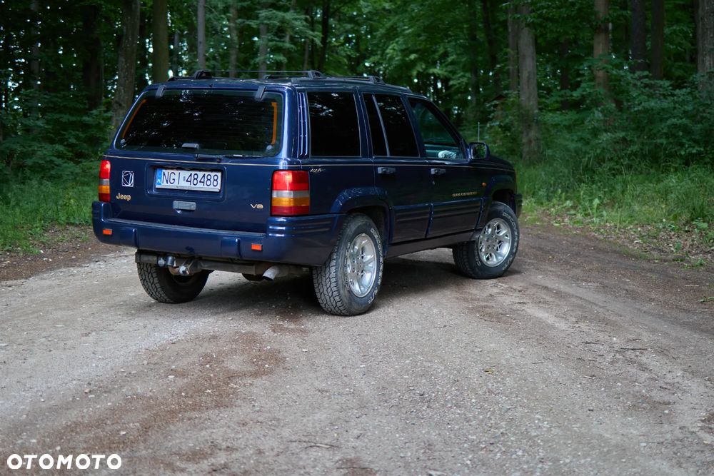 Jeep Grand Cherokee - 4