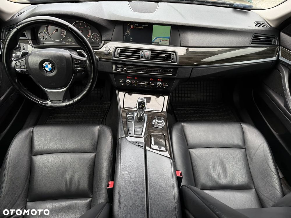 BMW Seria 5 525d xDrive Luxury Line - 20