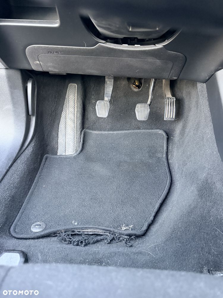 Volvo V40 D2 Kinetic - 20