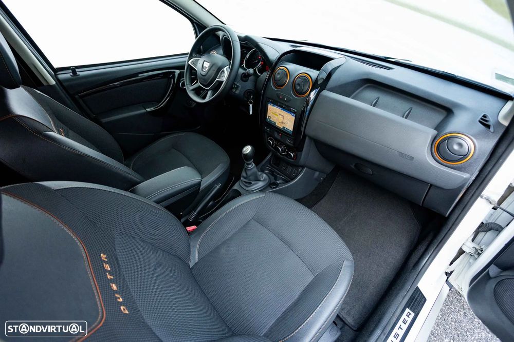 Dacia Duster 1.2 TCe SL Explorer - 39
