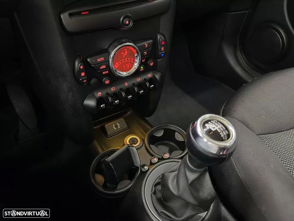 MINI 3 Portas One D - 30