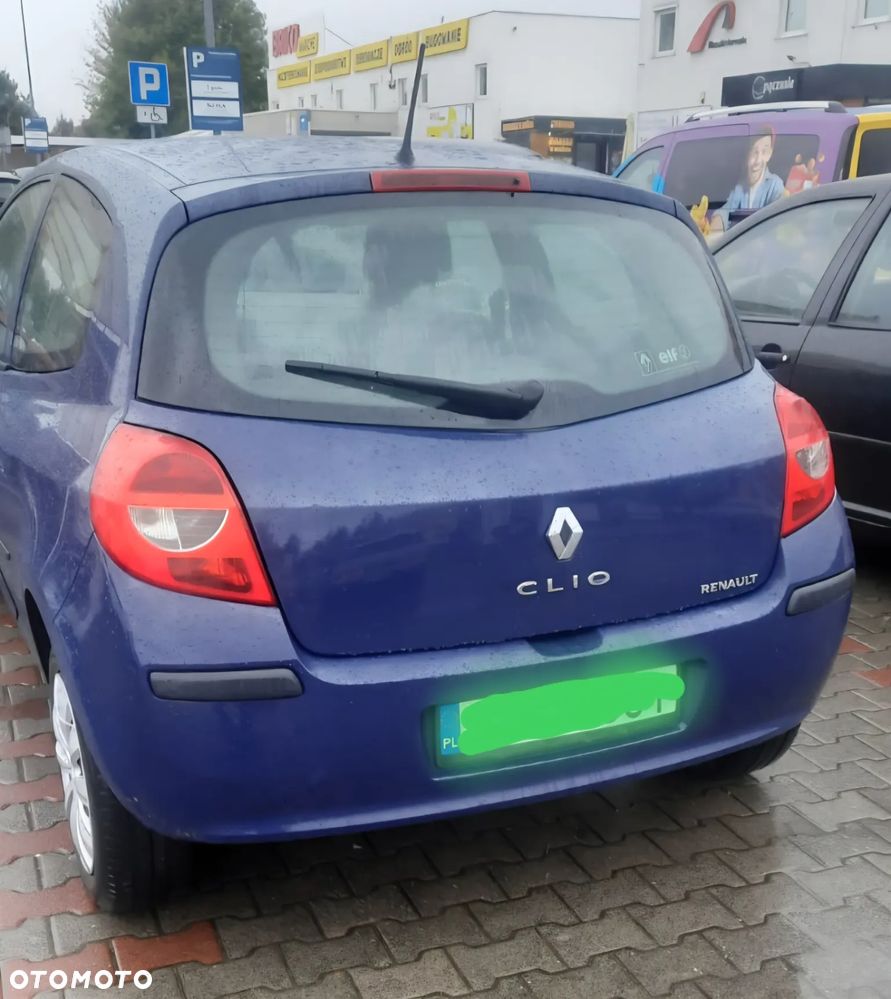 Renault Clio 2005 photo 4