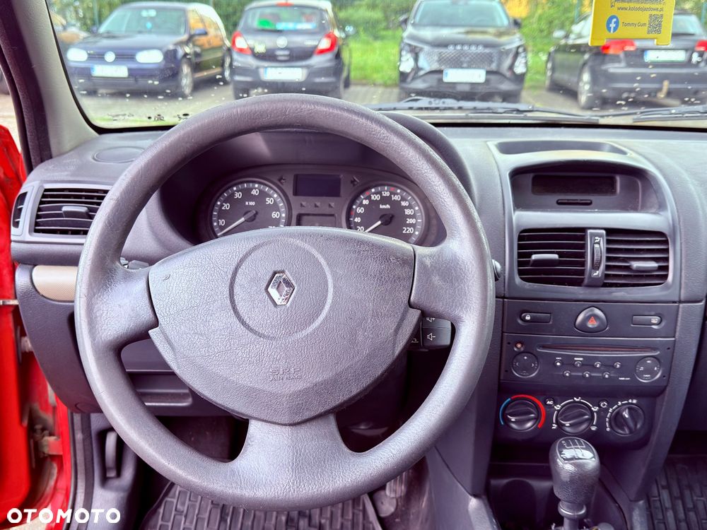 Renault Clio 1.5 dCi Expression - 8