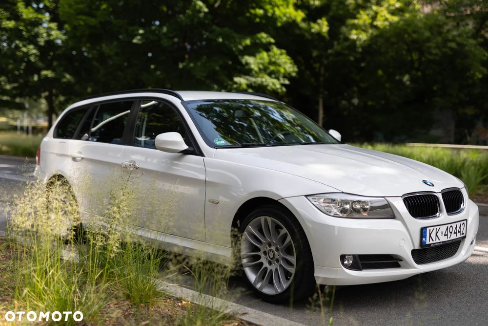BMW Seria 3 318d DPF - 28