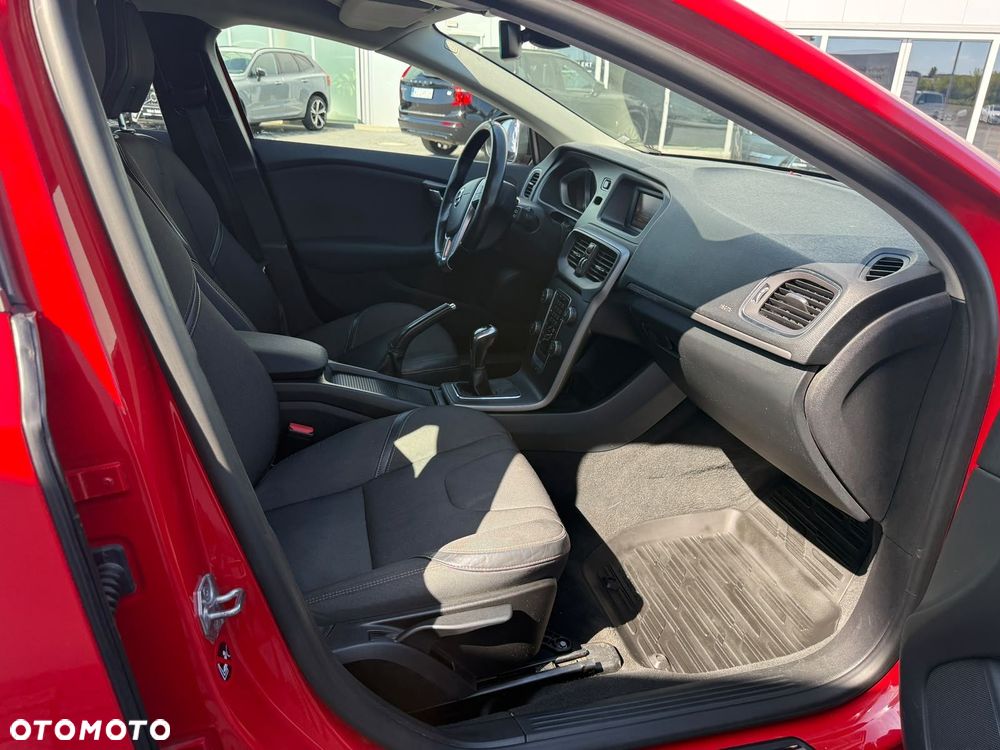 Volvo V40 - 20