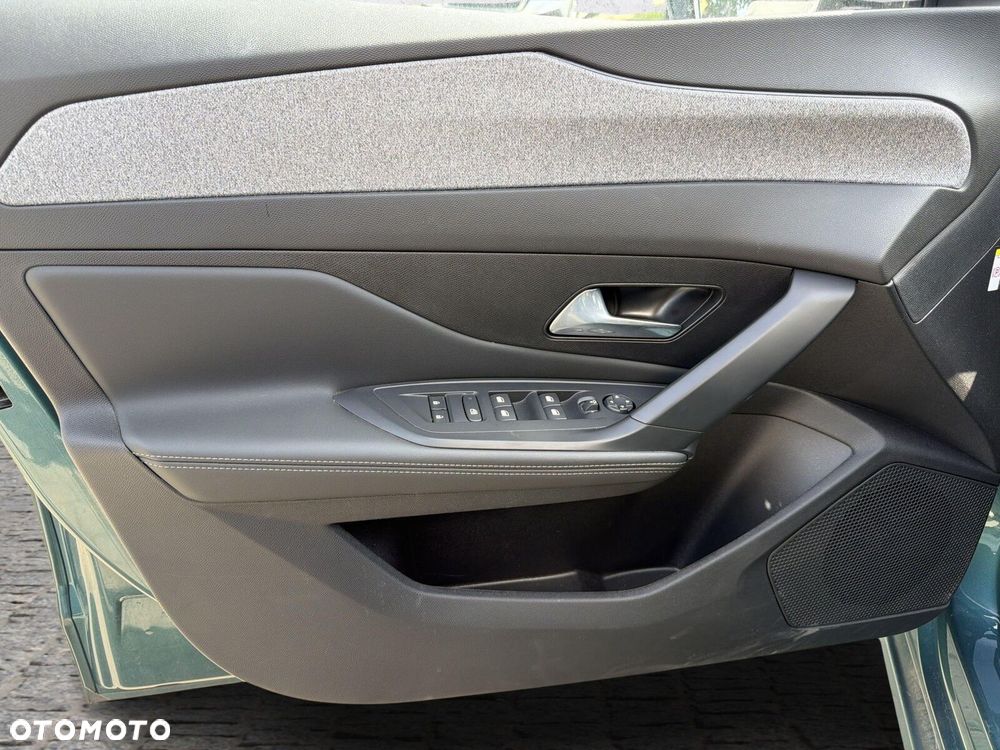 Peugeot 308 - 13