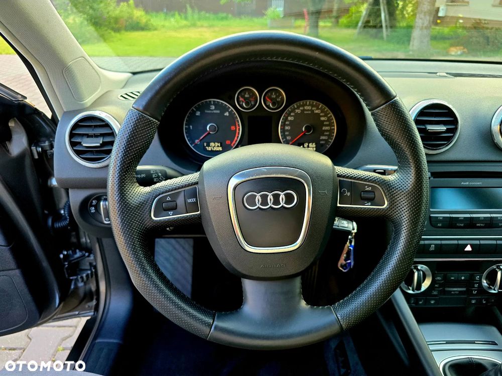 Audi A3 Sportback 2.0 TDI Ambiente - 14