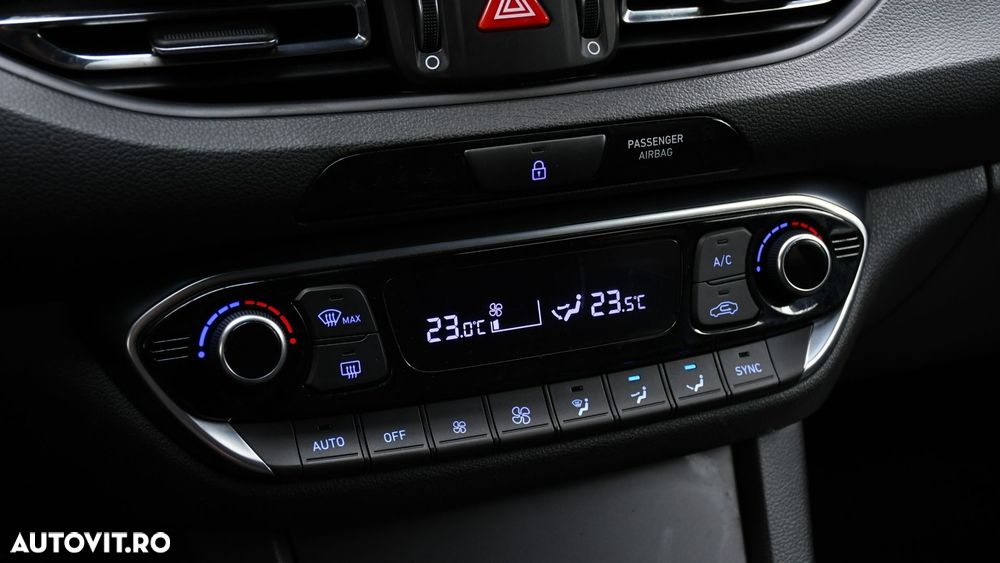 Hyundai i30 1.5 T-GDI 48V-Hybrid DCT N-Line - 13