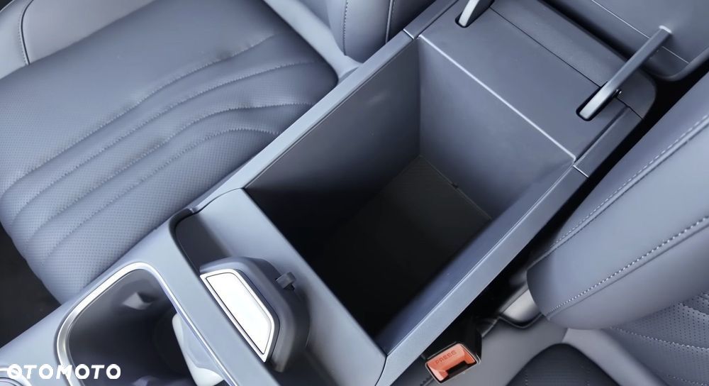 Geely Starray EM-i 1.5 PHEV Pro - 12