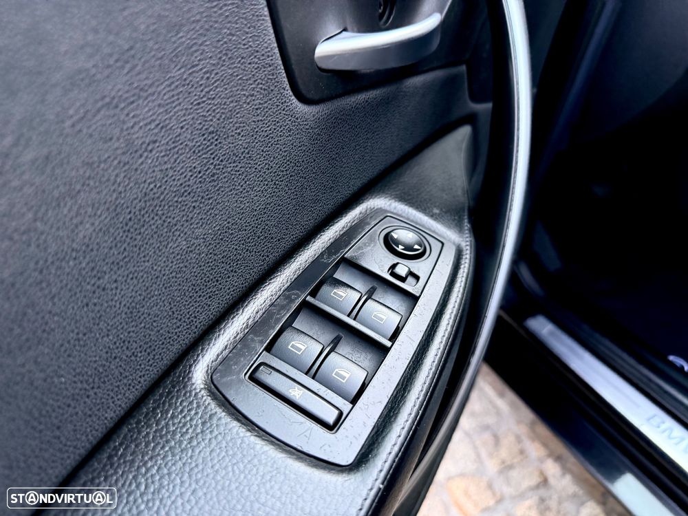 BMW X3 2.0 d - 41