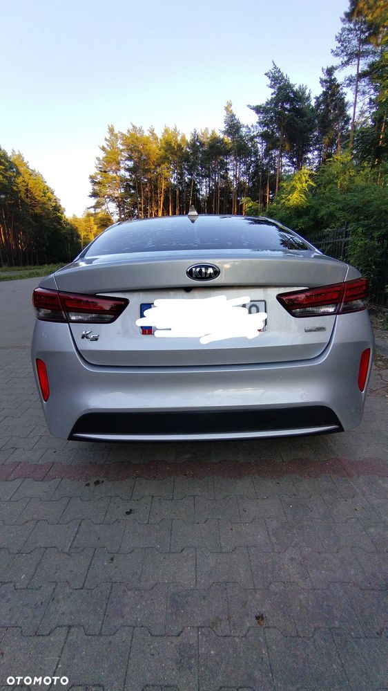 Kia K5 - 5