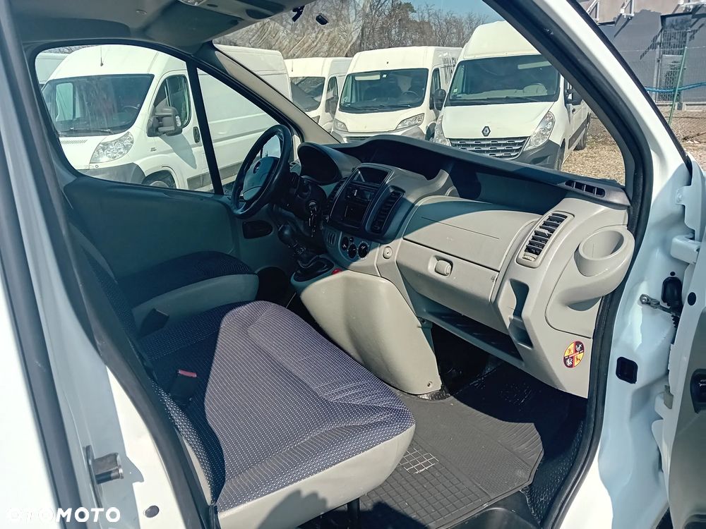 Opel Vivaro - 14