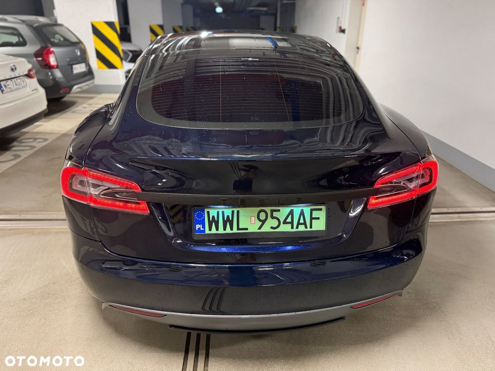 Tesla Model S Performance - 5