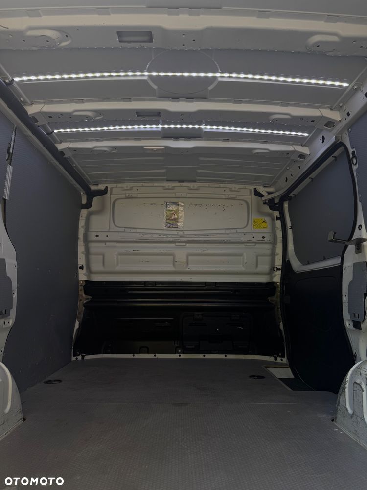 Renault Trafic - 10