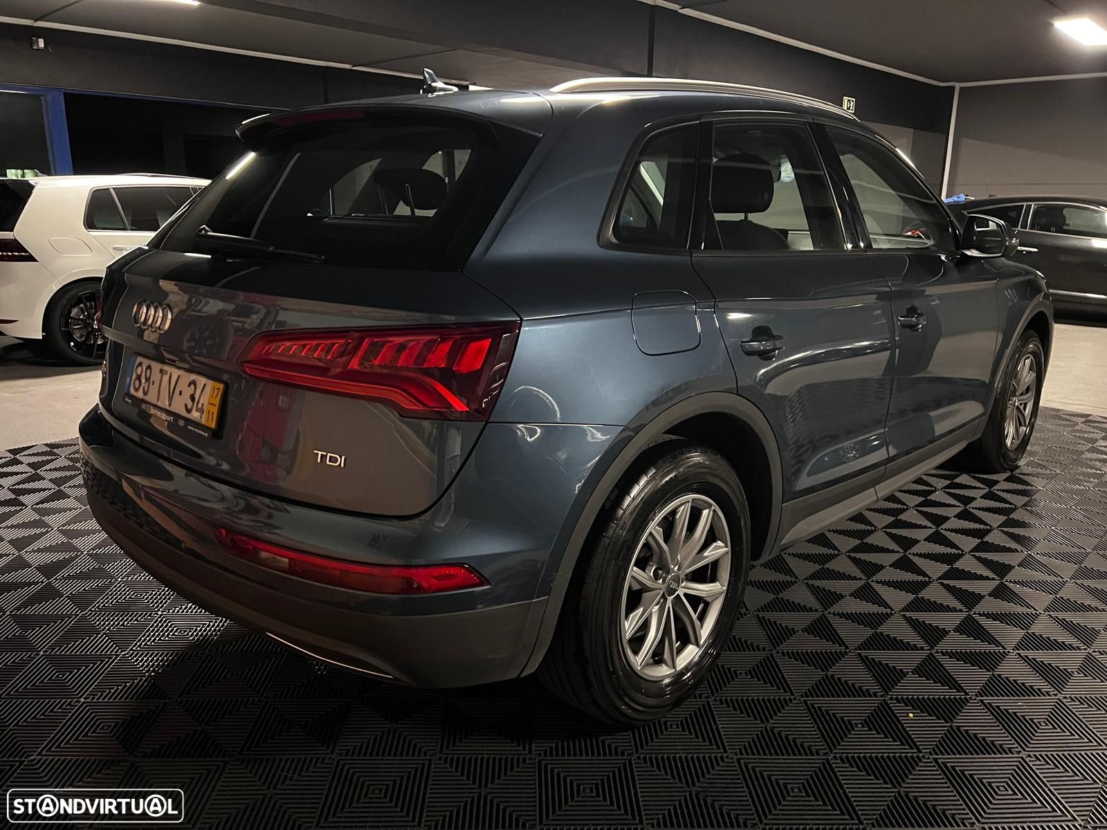 Audi Q5 2.0 TDi Business Line - 5