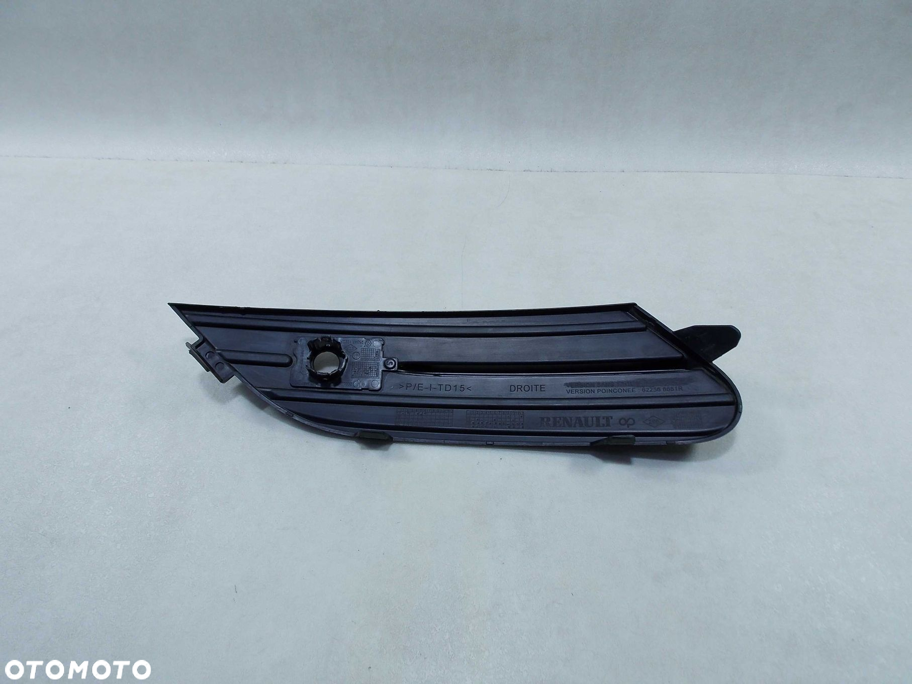 RENAULT ESPACE V 2015- KRATKA ZDERZAKA PRAWA 622568681R - 9