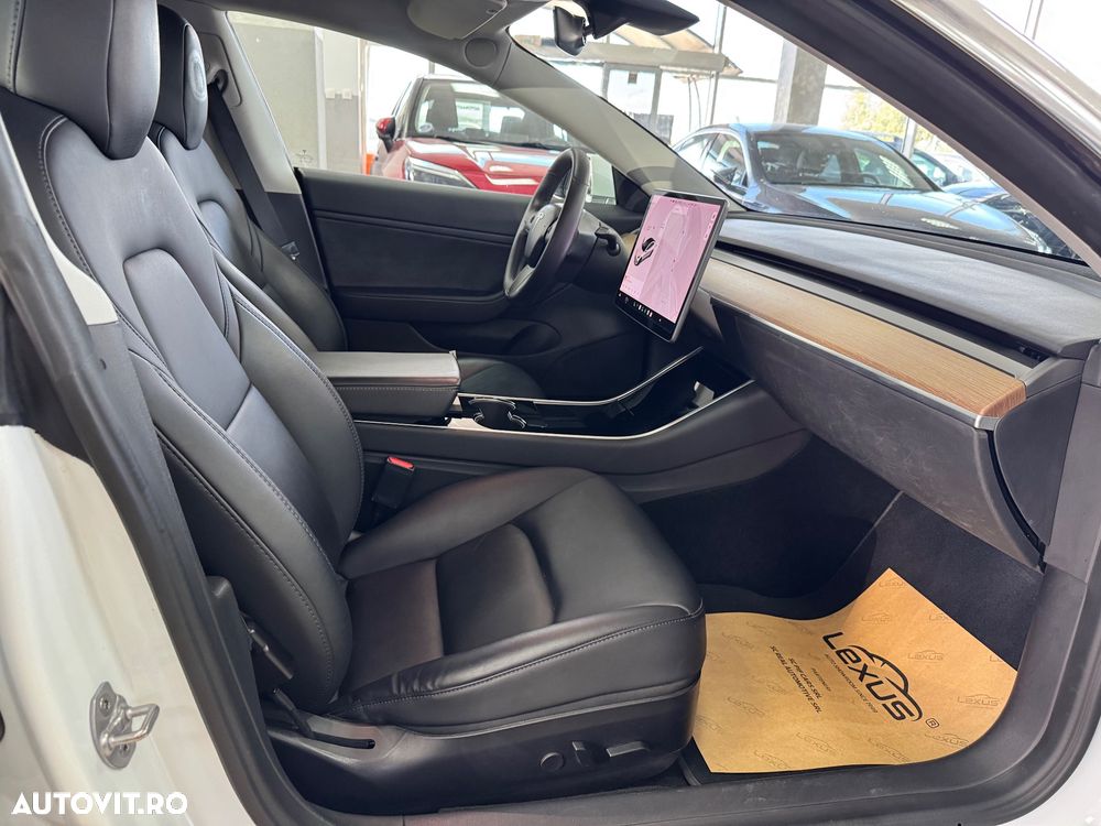 Tesla Model 3 Langstreckenbatterie Allradantrieb Dual Motor - 7