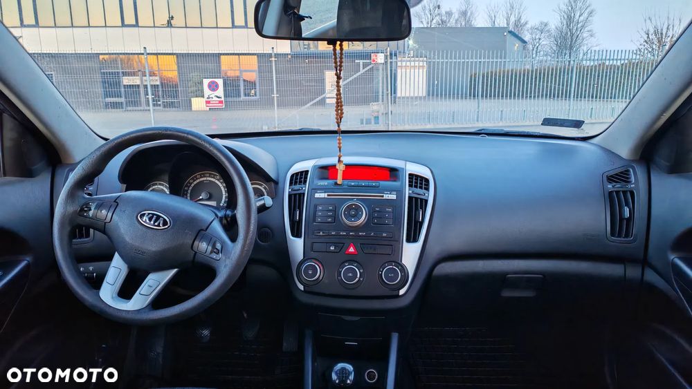 Kia Ceed 1.6 Comfort - 6