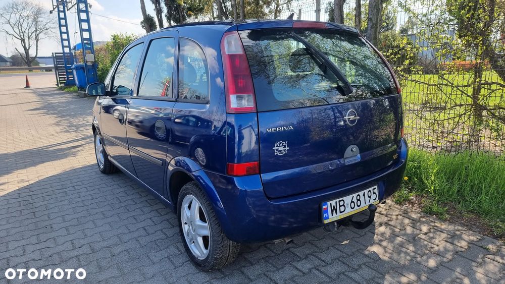 Opel Meriva 1.6 Cosmo - 22
