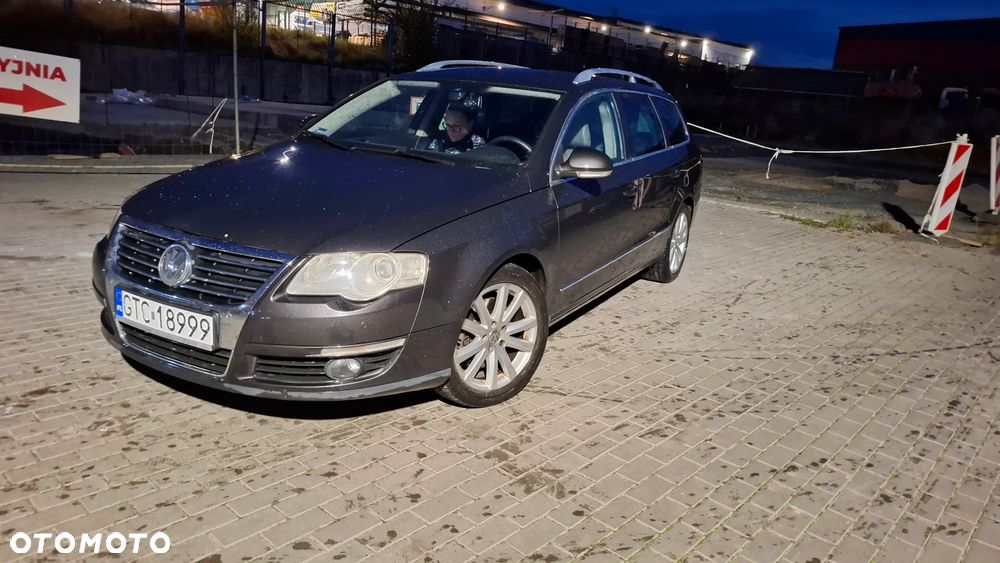 Volkswagen Passat 2.0 TDI DPF DSG Highline - 18