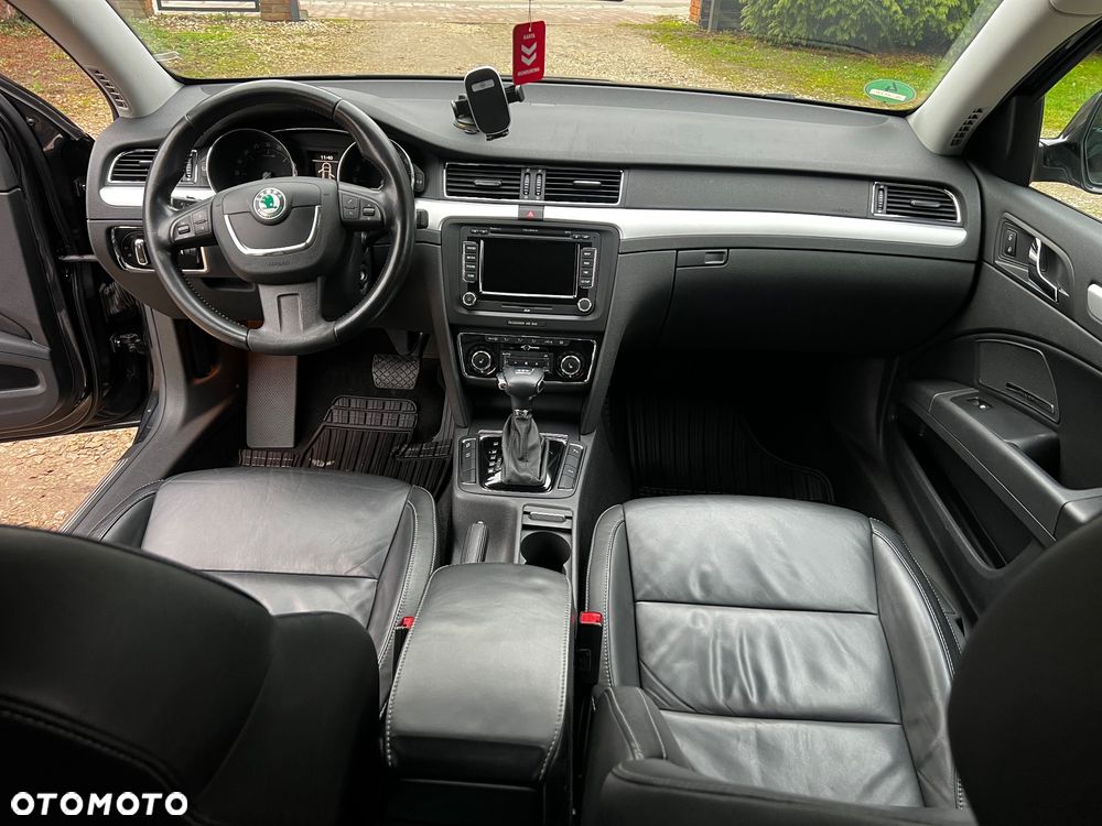 Skoda Superb 2.0 TDI DSG Elegance - 14