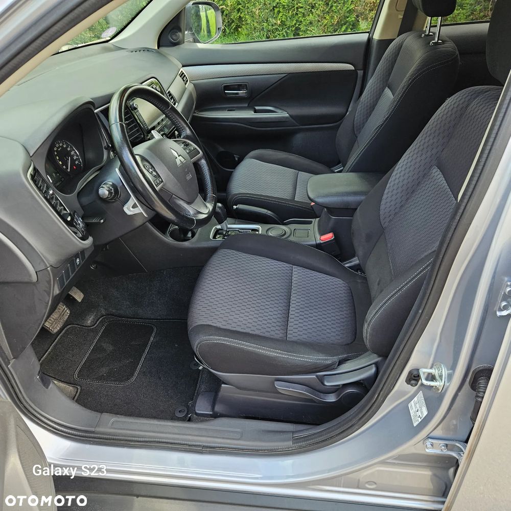 Mitsubishi Outlander 2.0 2WD CVT Diamant Edition - 16
