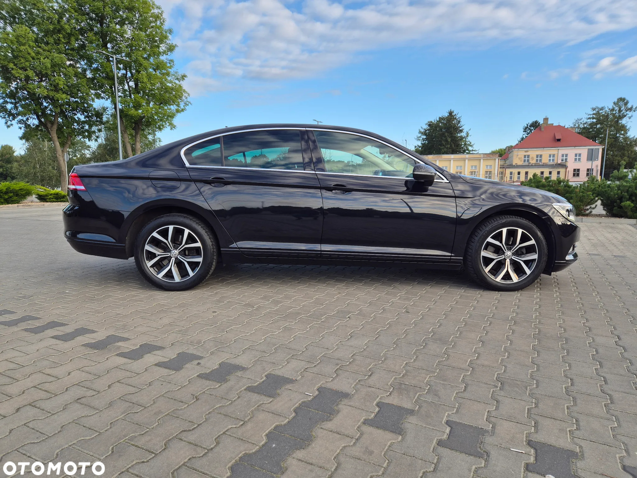Volkswagen Passat 2.0 TDI BMT Comfortline - 10