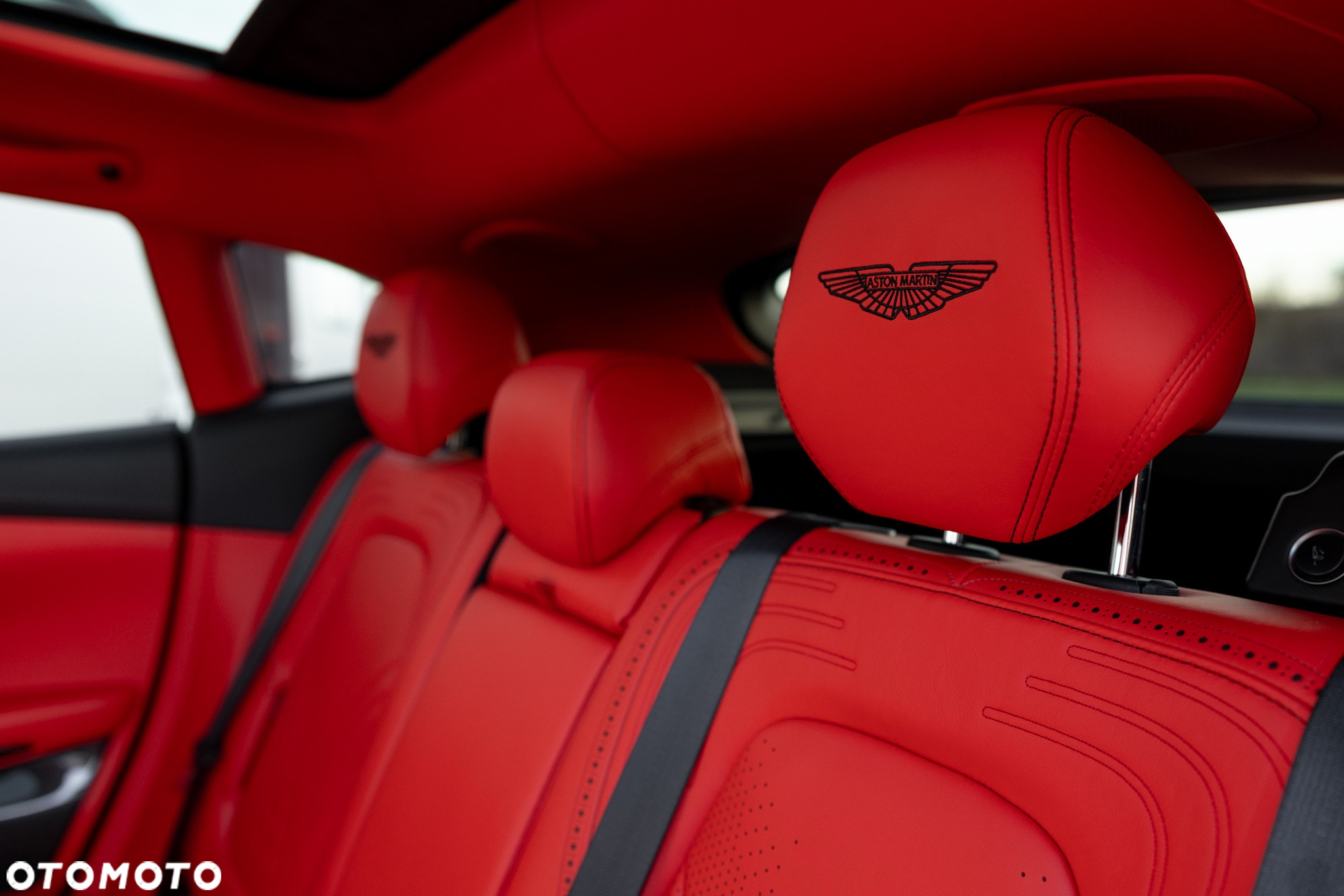 Aston Martin DBX Standard - 33