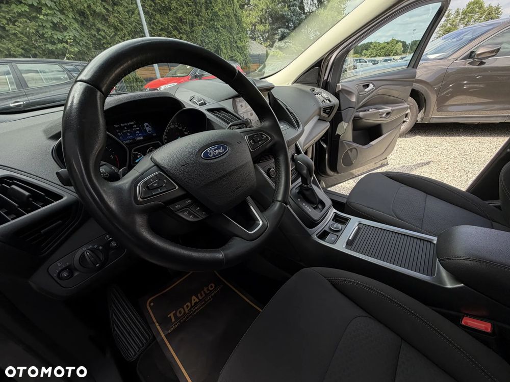 Ford Kuga 2.0 TDCi 2x4 Titanium - 19
