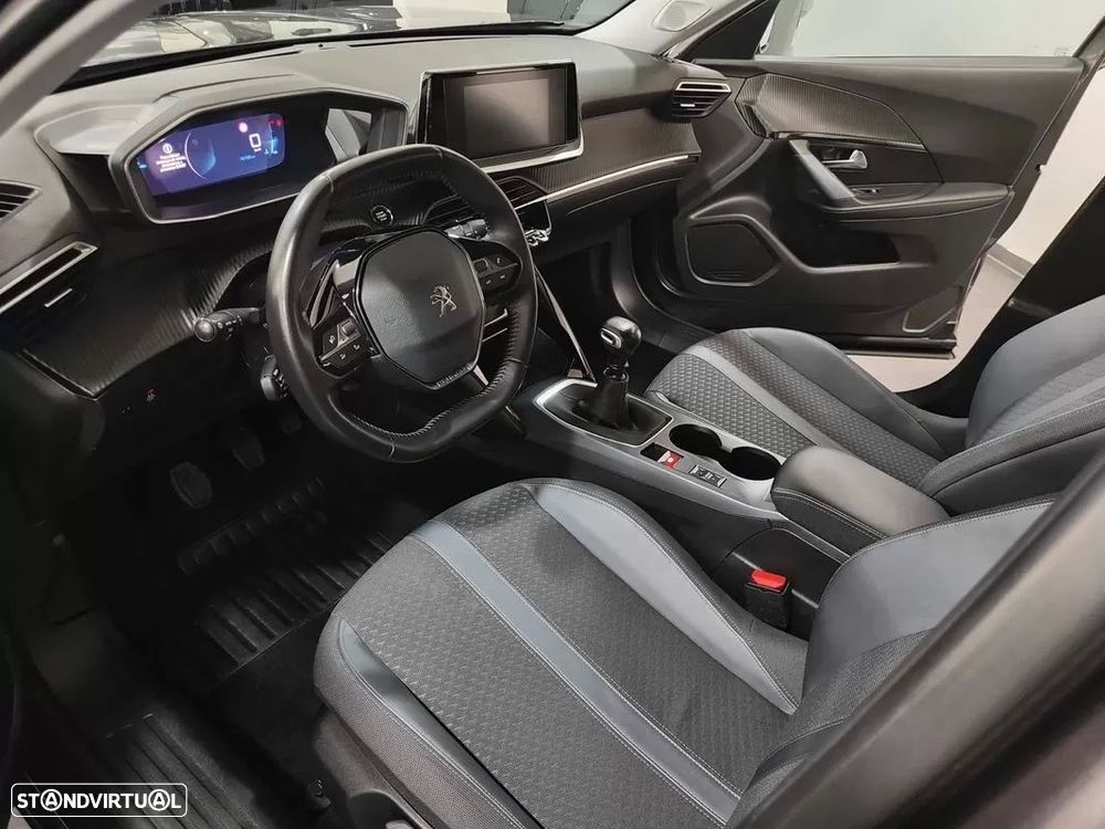 Peugeot 2008 1.2 PureTech Allure - 7