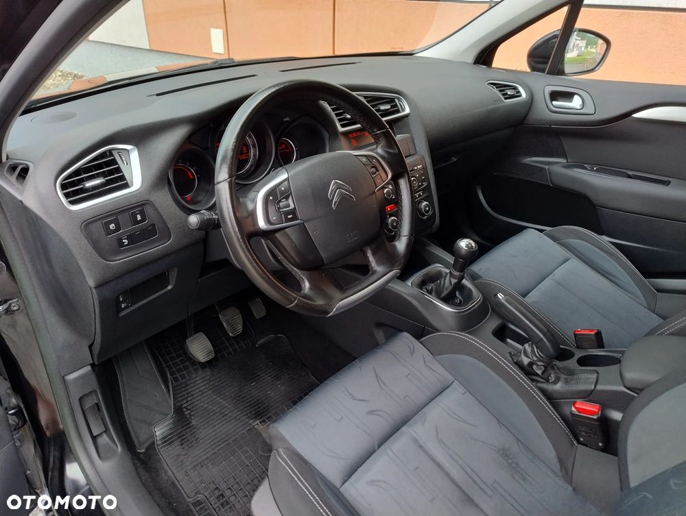 Citroën C4 VTi 95 Attraction - 8