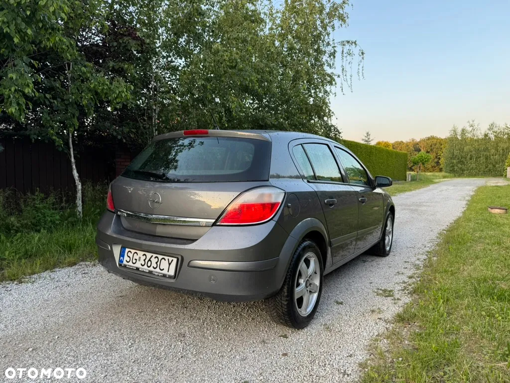 Opel Astra 1.8 Enjoy - 10
