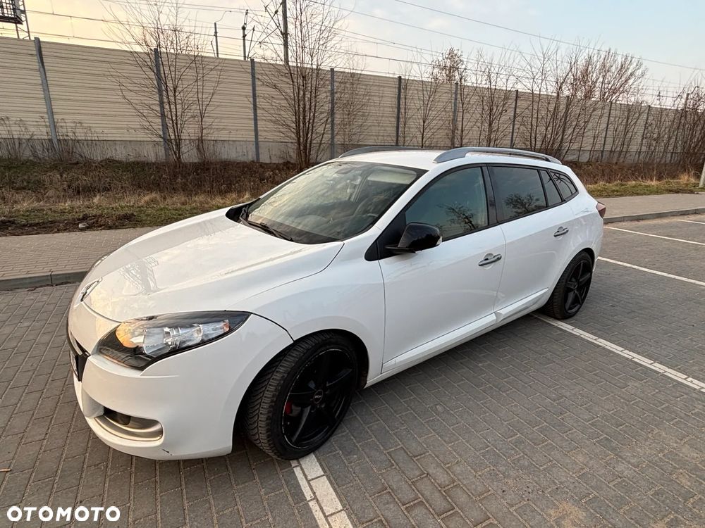 Renault Megane TCe 130 Dynamique - 3