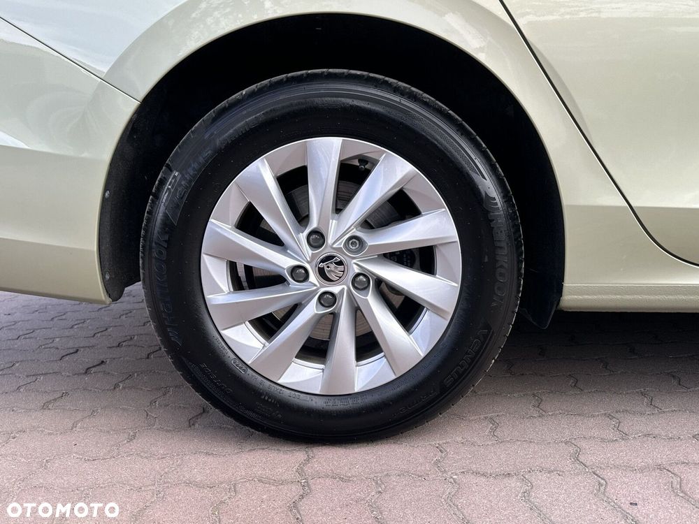 Skoda Superb 1.5 TSI mHEV Essence DSG - 39