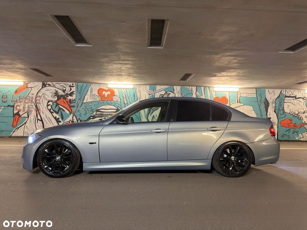 BMW Seria 3 330i - 2