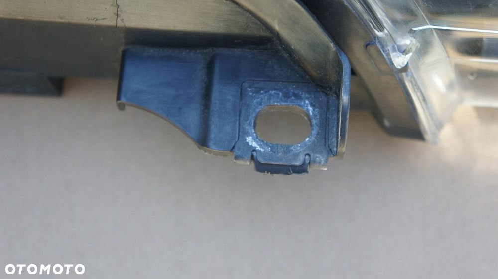 PRZEDNIA LEWA PRAWA LAMPA AUDI Q7 LIFT 4L0 XENON LED - 4