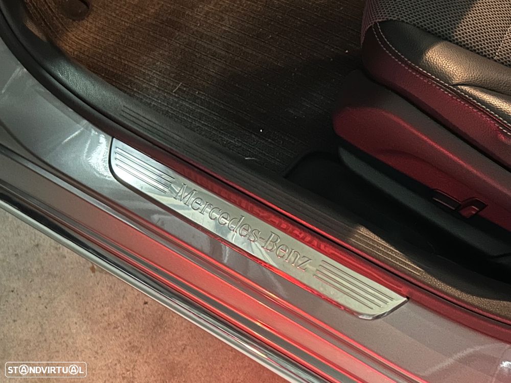 Mercedes-Benz C 300 BlueTEC Hybrid - 8