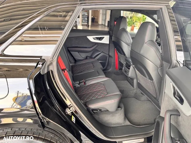 Audi Q8 55 TFSI e quattro Tiptronic PHEV - 12