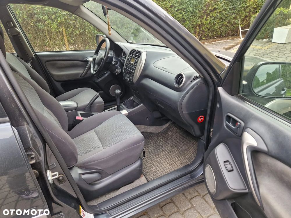 Toyota RAV4 2.0 VVT-i Prestige - 8