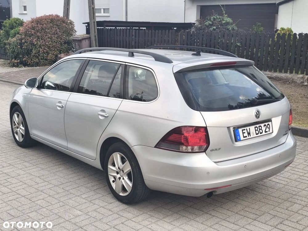 Volkswagen Golf 1.6 TDI DPF Highline - 7