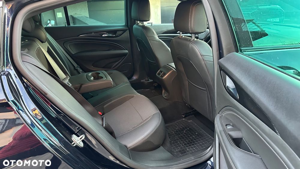 Opel Insignia 2.0 T 4x4 Innovation S&S - 20