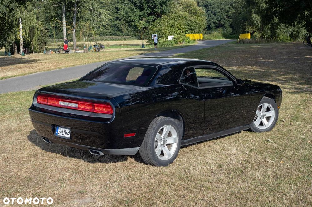 Dodge Challenger 3.5 SE - 7